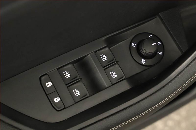 Škoda Superb (2020) Style 2.0 TDI, Automat, ČR - fotka 18 z 20
