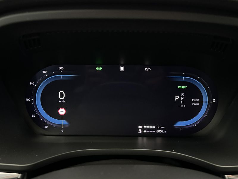 Volvo XC60 T8 AWD RECHARGE REZERVACE - fotka 23 z 46