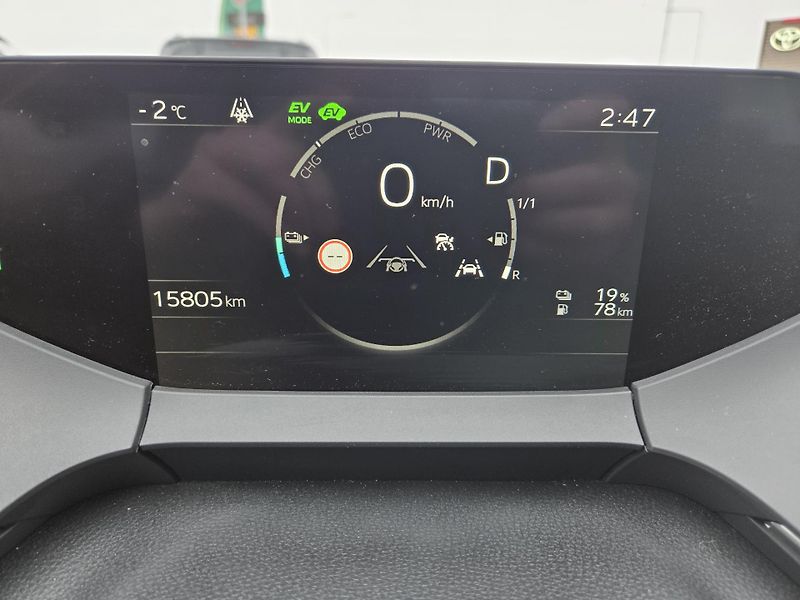 Toyota Prius (2025) 2.0 Plug-in Hybrid - fotka 11 z 17
