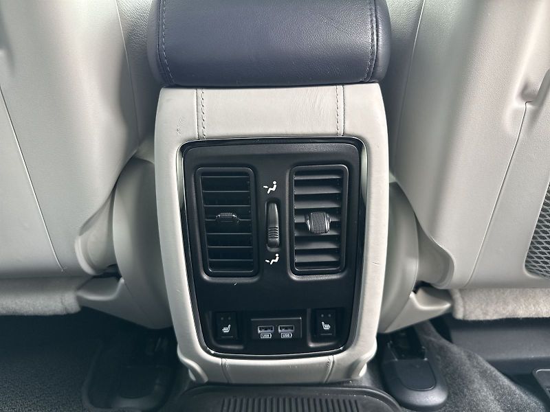 Jeep Grand Cherokee (2017) 3.0 CRD AWD Aut. Summit - fotka 26 z 35