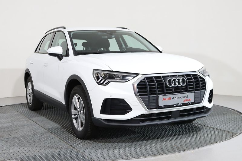 Audi Q3 TFSI 1,5 Stronic - fotka 3 z 26