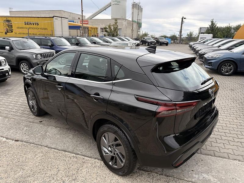 Nissan Qashqai (2022) 1.3 MHEV,140PS,ZÁRUKA - fotka 16 z 37