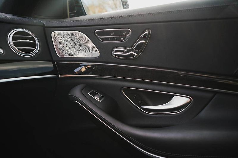 Mercedes-Benz Třídy S (2018) S 560 4MATIC L, S 560 4MATIC L - fotka 32 z 40
