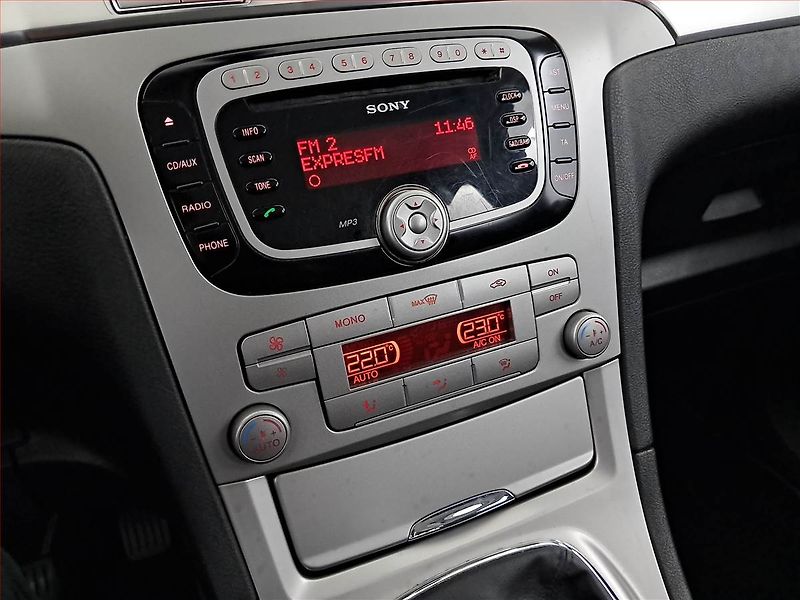 Ford S-MAX (2009) 2.0 TDCi, 7 míst, Tempomat - fotka 12 z 20
