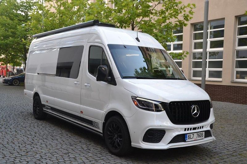 Mercedes-Benz Sprinter 319 Camper Family - fotka 2 z 50