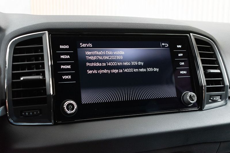 Škoda Karoq 1.5 TSI AMBITION*DPH*ČR 1.MAJ* - fotka 27 z 37