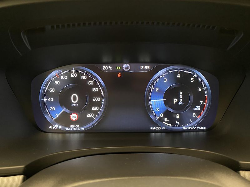 Volvo V90 B4 MOMENTUM AUT CZ - fotka 26 z 47