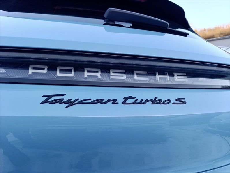 Porsche Taycan Turbo S 560kW Keramické Brzdy - fotka 47 z 47