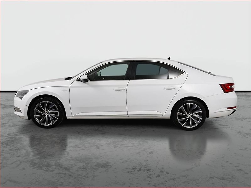 Škoda Superb (2019) Laurin&Klement 2.0 TDI 4x4 - fotka 3 z 23