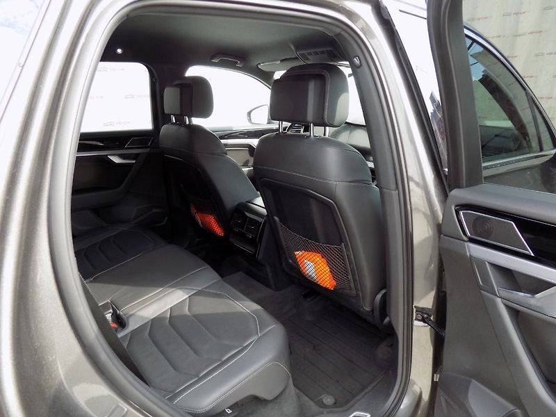 Volkswagen Touareg (2018) 3.0TDI/R-Line/4x4/AT/Matrix/ - fotka 20 z 47