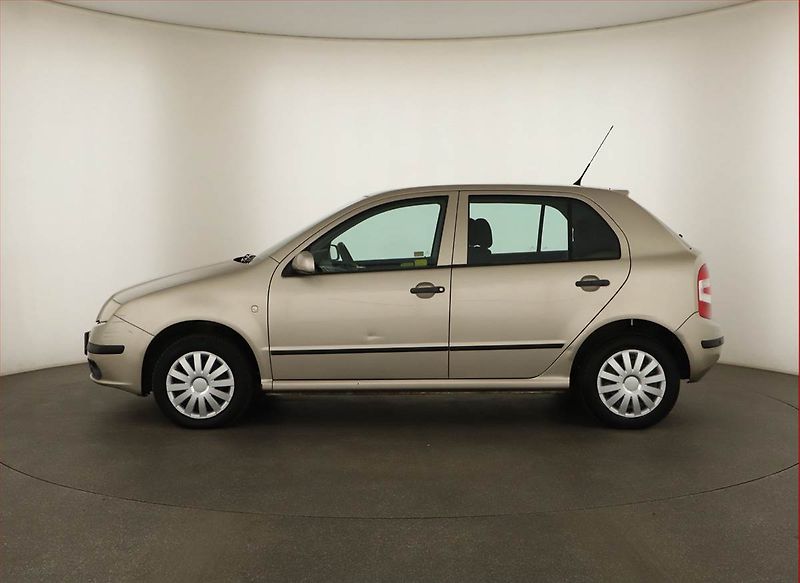 Škoda Fabia (2005) 1.4 16V, po STK, Klima - fotka 3 z 11