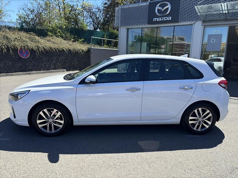 Hyundai i30 1,4 TGDi AT Style  TOP STAV - fotka 2 z 45