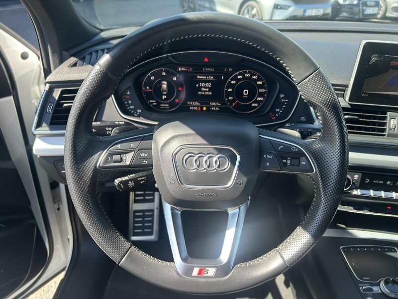 Audi Q5 2.0 TDi 140kW - fotka 14 z 27