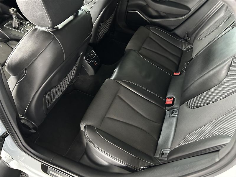 Audi A3 2,0   TDI 110kW,S-LINE,SPORTBA - fotka 28 z 35