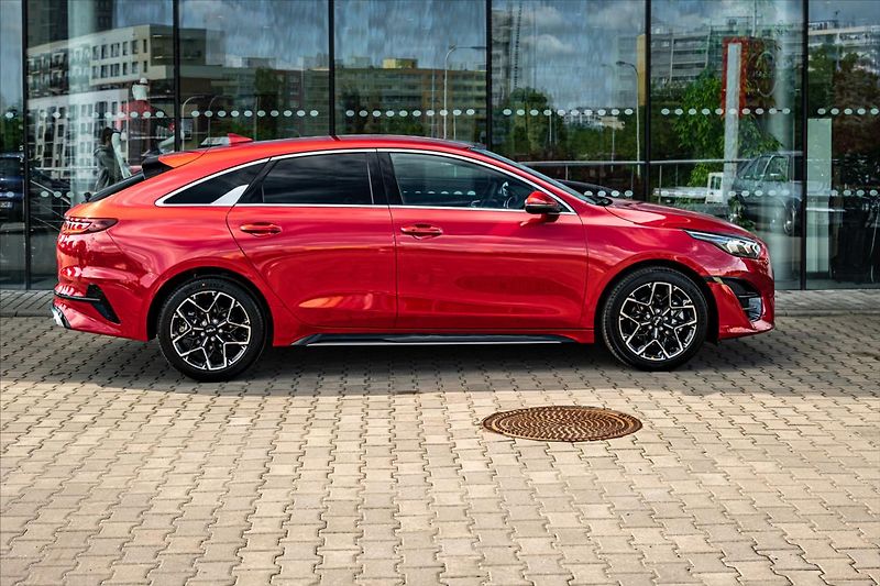 Kia ProCeed 1,5 T-GDi GPF  GT LINE PLUS - fotka 6 z 23