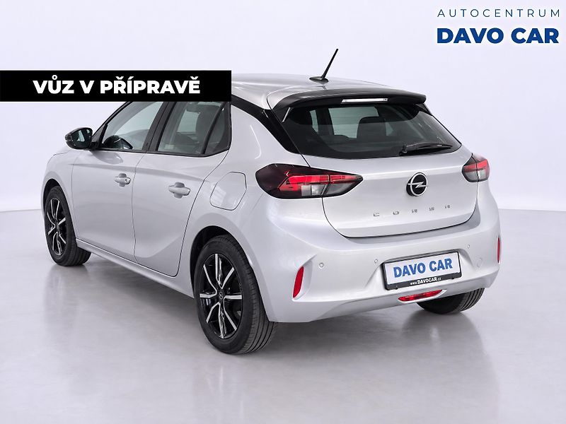 Opel Corsa 1,2 i 55kW Edition CZ 1.Maj. - fotka 2 z 12