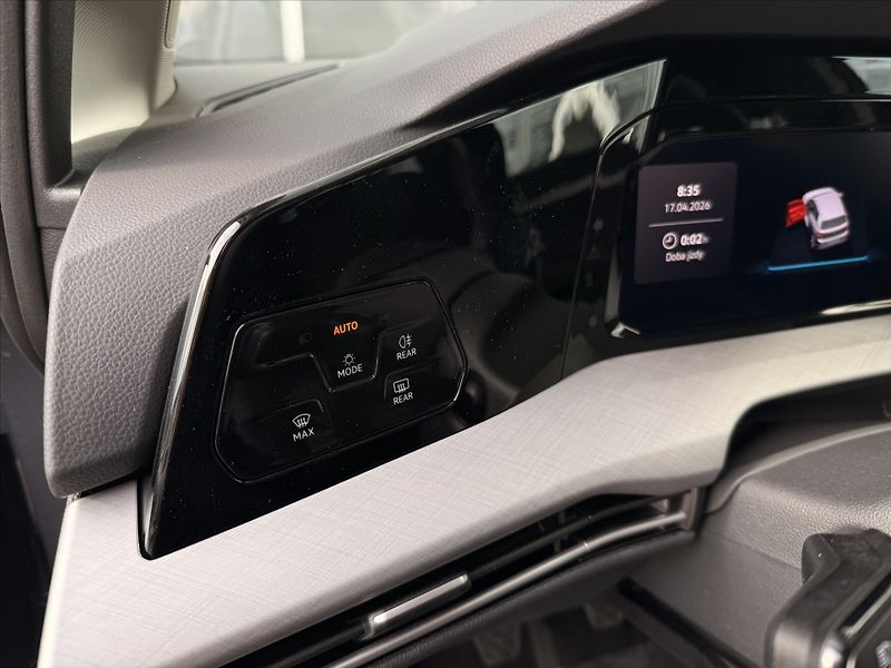 Volkswagen Golf (2026) 1,5 TSI 85kW 6G  People - fotka 13 z 19