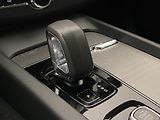 Volvo XC60 B5 AWD DARK PLUS AUT CZ - náhled 27