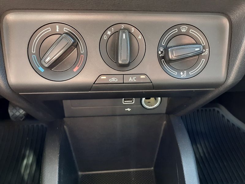 Škoda Fabia (2022) Kombi 1.0 TSi  ČR - fotka 17 z 31