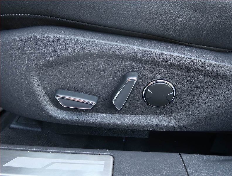 Ford Mondeo (2019) ST-Line 1.5 EcoBoost, Automat - fotka 25 z 27
