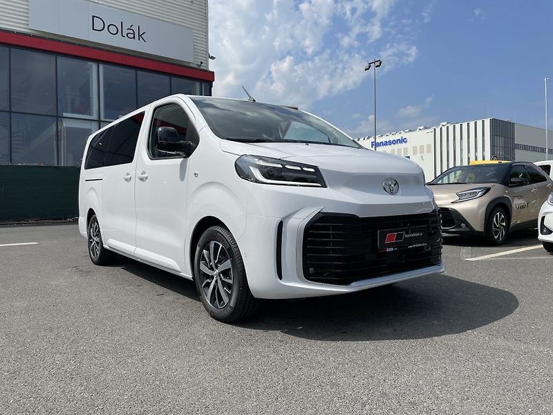 Toyota ProAce Verso 2.0D140k Family 8S odběr ihned - fotka 1 z 32