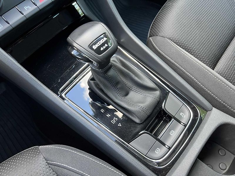 Škoda Karoq 2.0 TDi 110 kW 1.MAJITEL DPH - fotka 14 z 22