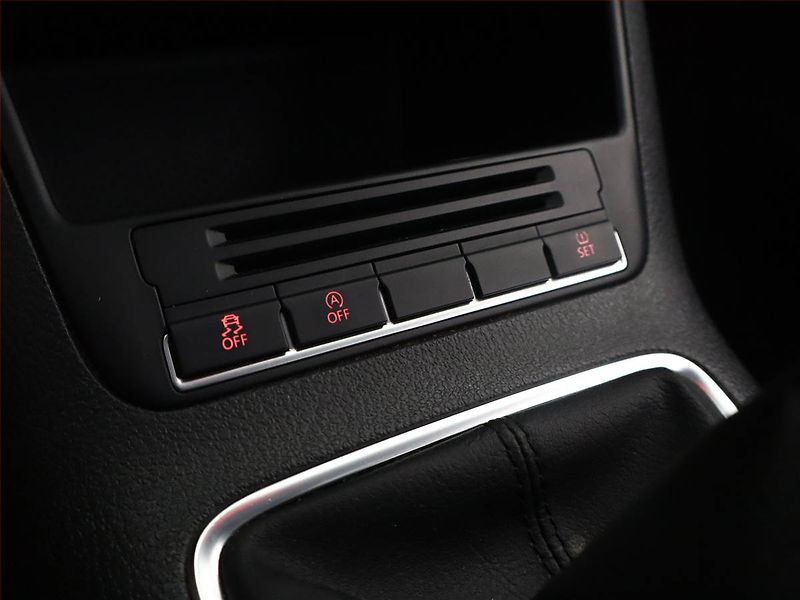 Volkswagen Tiguan (2010) 1.4 TSI, Navi, Tempomat - fotka 14 z 17
