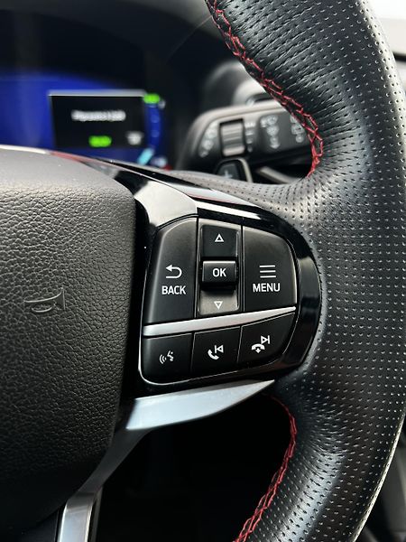 Ford Explorer 3.0 V6 PHEV 336kW ST-X DPH TZ - fotka 15 z 34