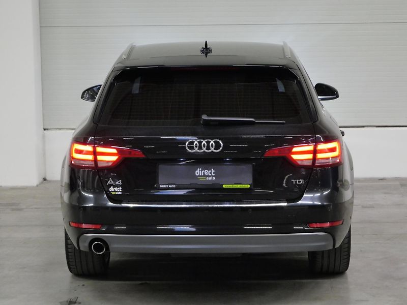 Audi A4 - fotka 6 z 27