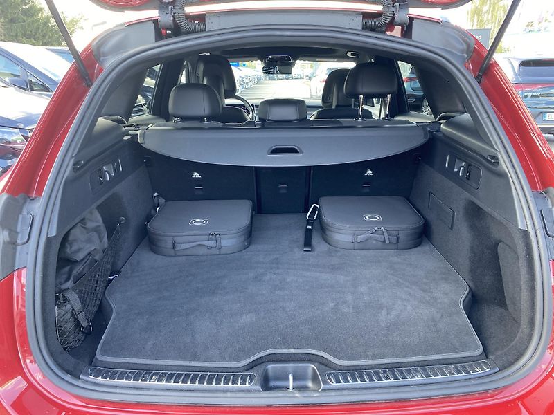 Mercedes-Benz GLC GLC 300de 4Matic AMG - fotka 16 z 26