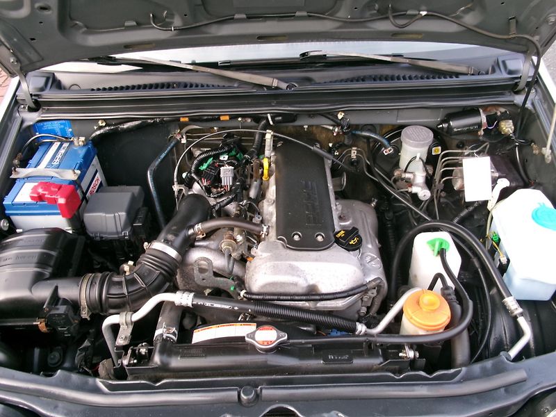 Suzuki Jimny (2006) 1,3i KLIMA ALU VÝHŘEV TAŽNÉ - fotka 31 z 34