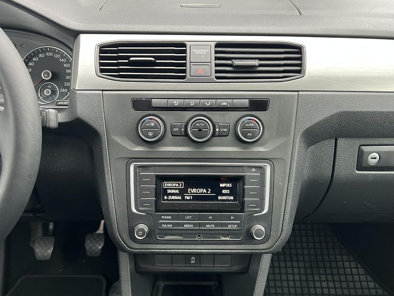 Volkswagen Caddy (2018) 2.0TDI 75kW TAŽNÉ 1.MAJITEL ČR - fotka 13 z 18