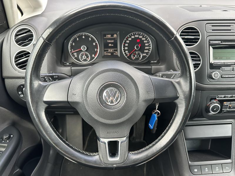 Volkswagen Golf Plus 1.2 TSI BMT - fotka 12 z 28