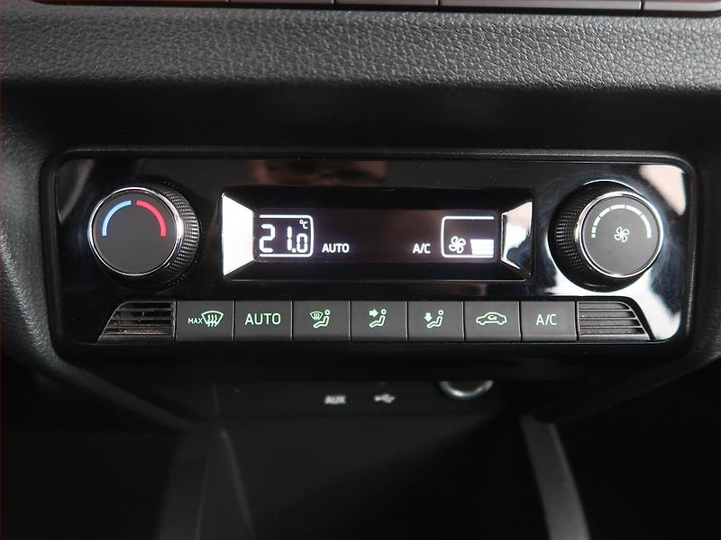 Škoda Fabia (2015) Style 1.2 TSI, Automat - fotka 18 z 21