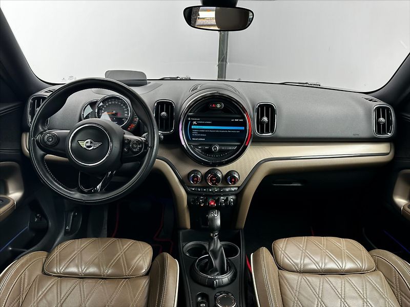 Mini Countryman 2,0 SD 140kW- automat- CZ - fotka 17 z 47