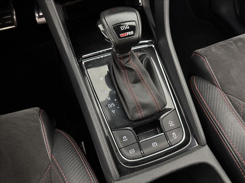 Škoda Kodiaq 2,0 RS CANTON DPH DCC 360° ČR - fotka 32 z 49