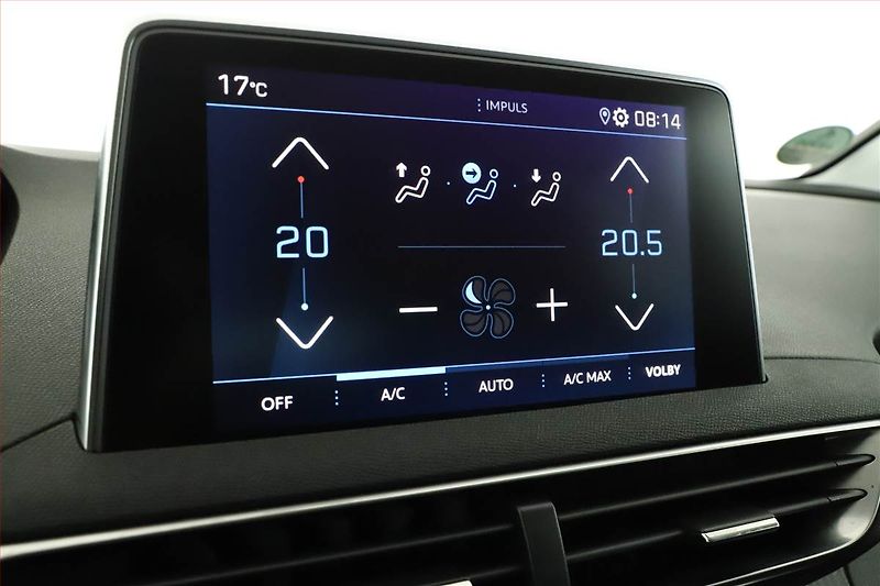 Peugeot 3008 (2019) GT Line 1.5 BlueHDi - fotka 14 z 17