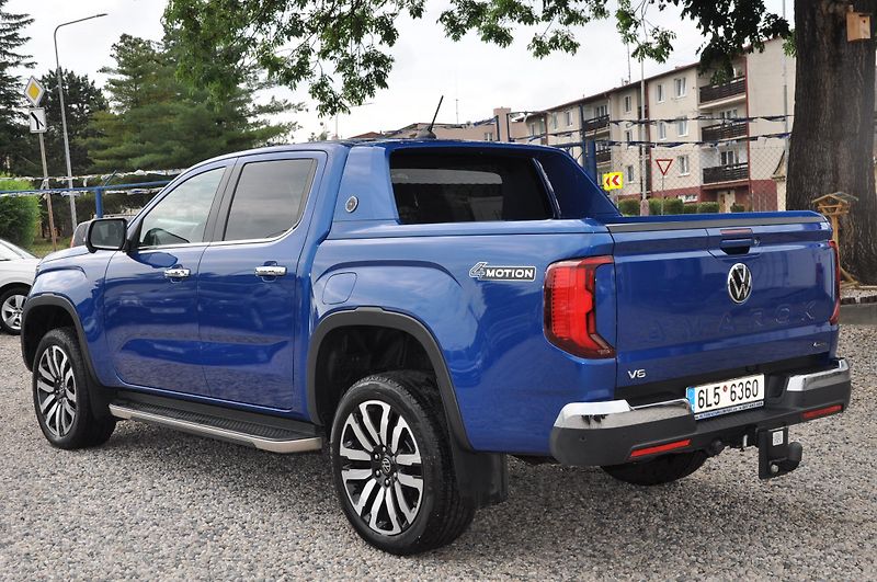 Volkswagen Amarok 3.0TDi V6 177kW 4x4 AVENTURE - fotka 4 z 26
