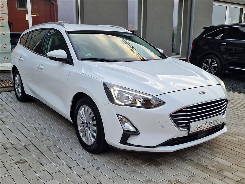 Ford Focus 1.5TDCi 88kW Titanium,ČR,1.Maj - fotka 3 z 48