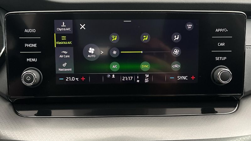 Škoda Octavia 2.0 TDI Ambition Combi - fotka 23 z 23