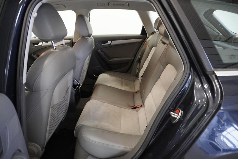 Audi A4 - fotka 25 z 33