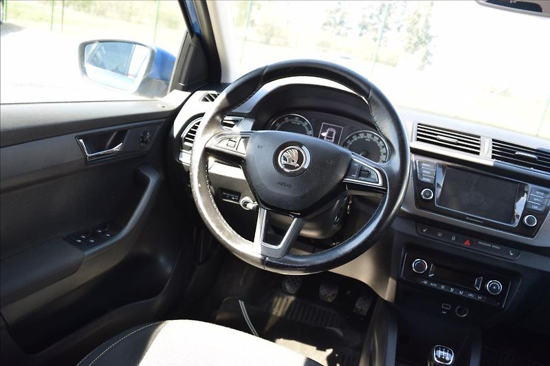 Škoda Fabia 1,0 MPI 55KW VÝHŘEV ALU LPG - fotka 31 z 52
