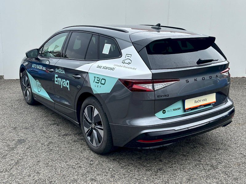 Škoda Enyaq (2025) 82 kWh Sportline 85x - fotka 24 z 29