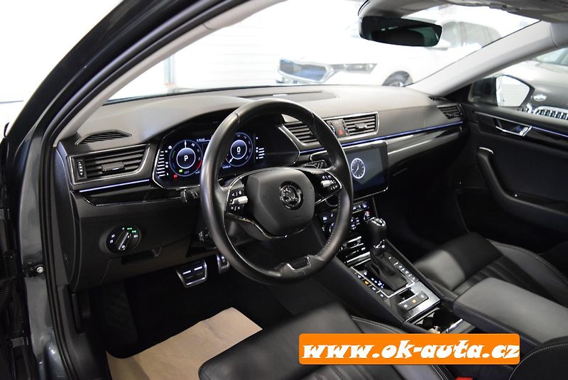 Škoda Superb 1.4 TSI iV LAURIN & KLEMENT  - fotka 36 z 77