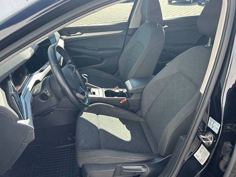 Volkswagen Golf Life 6G 1,5TSi - fotka 6 z 24