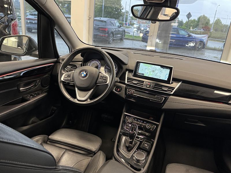 BMW Řada 2 (2018) 218d xDrive Grand Tourer - fotka 11 z 31