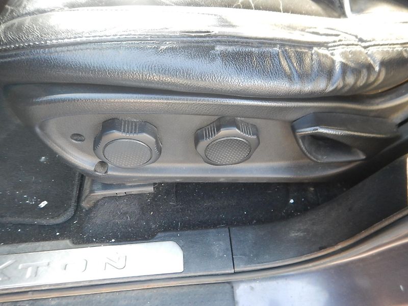 SsangYong Rexton 2.7 XDi, AUTOMAT, TAŽNÉ - fotka 18 z 22