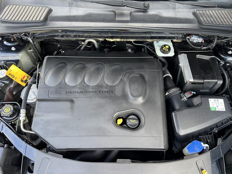 Ford Mondeo 2.0TDCi KLIMA KŮŽE TEMPOMAT - fotka 32 z 38