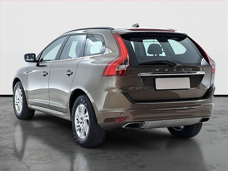 Volvo XC60 (2016) D4, 4X4, Automat, Serv.kniha - fotka 4 z 19