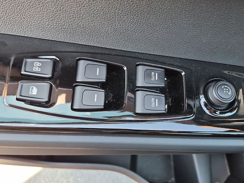 KGM Torres Clever 1,5 120 kW 4x4 A/T - fotka 22 z 27